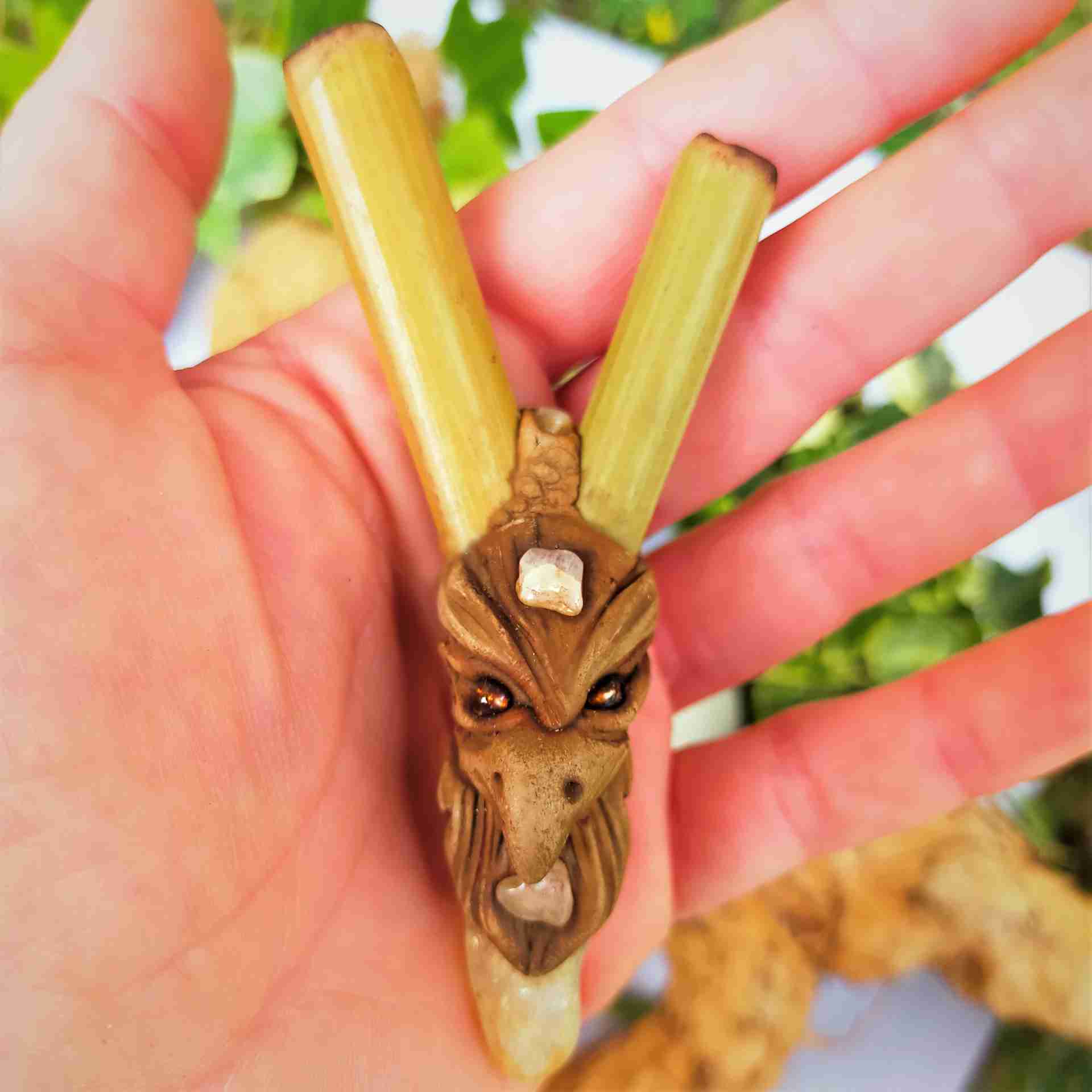 Kuripe de Bambú Tótem ÁGUILA Amuleto con piedras potente