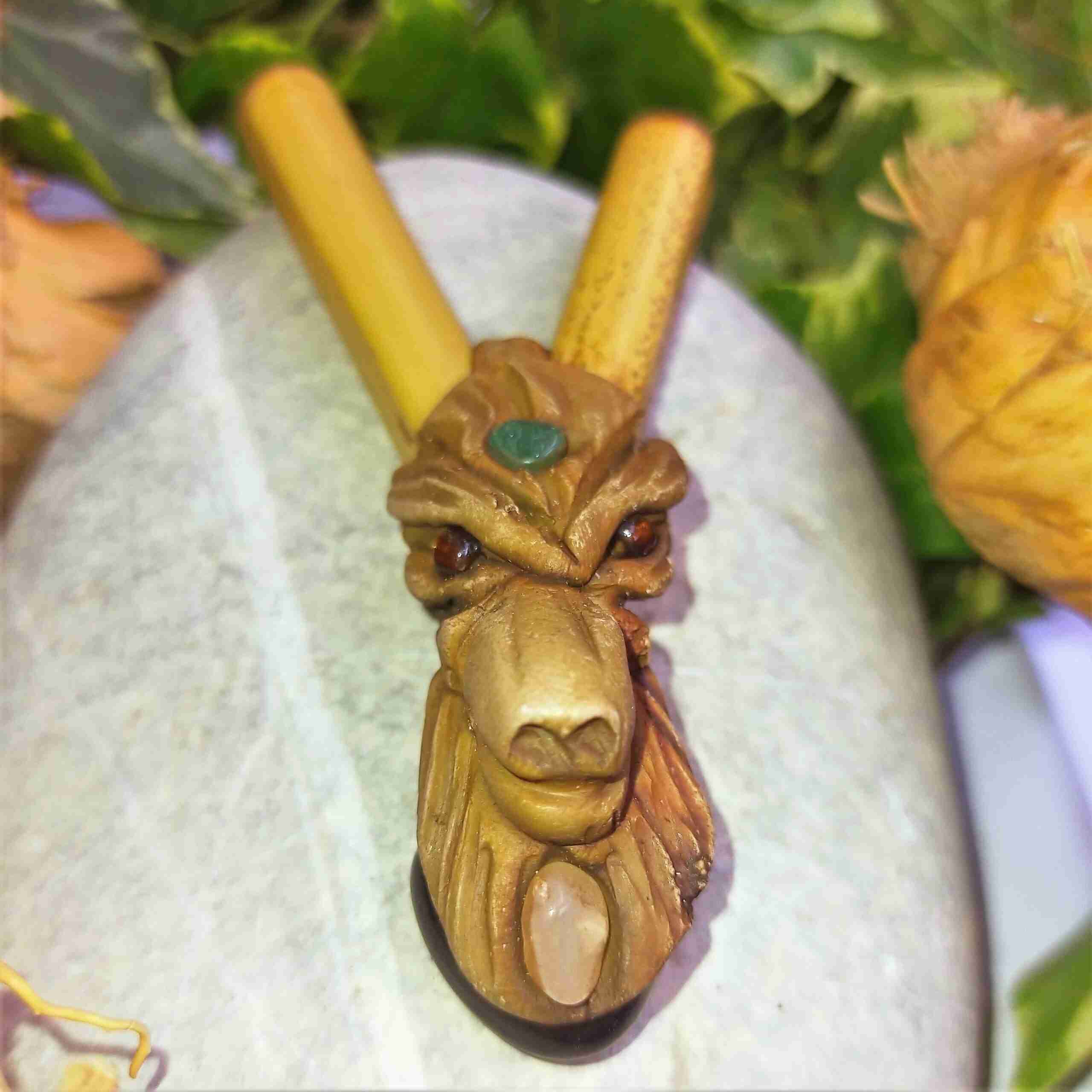 Kuripe de Bambú Tótem LOBO Amuleto con Piedras potente